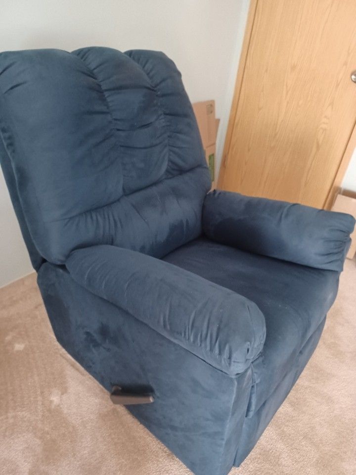 Rocker Recliner Chair