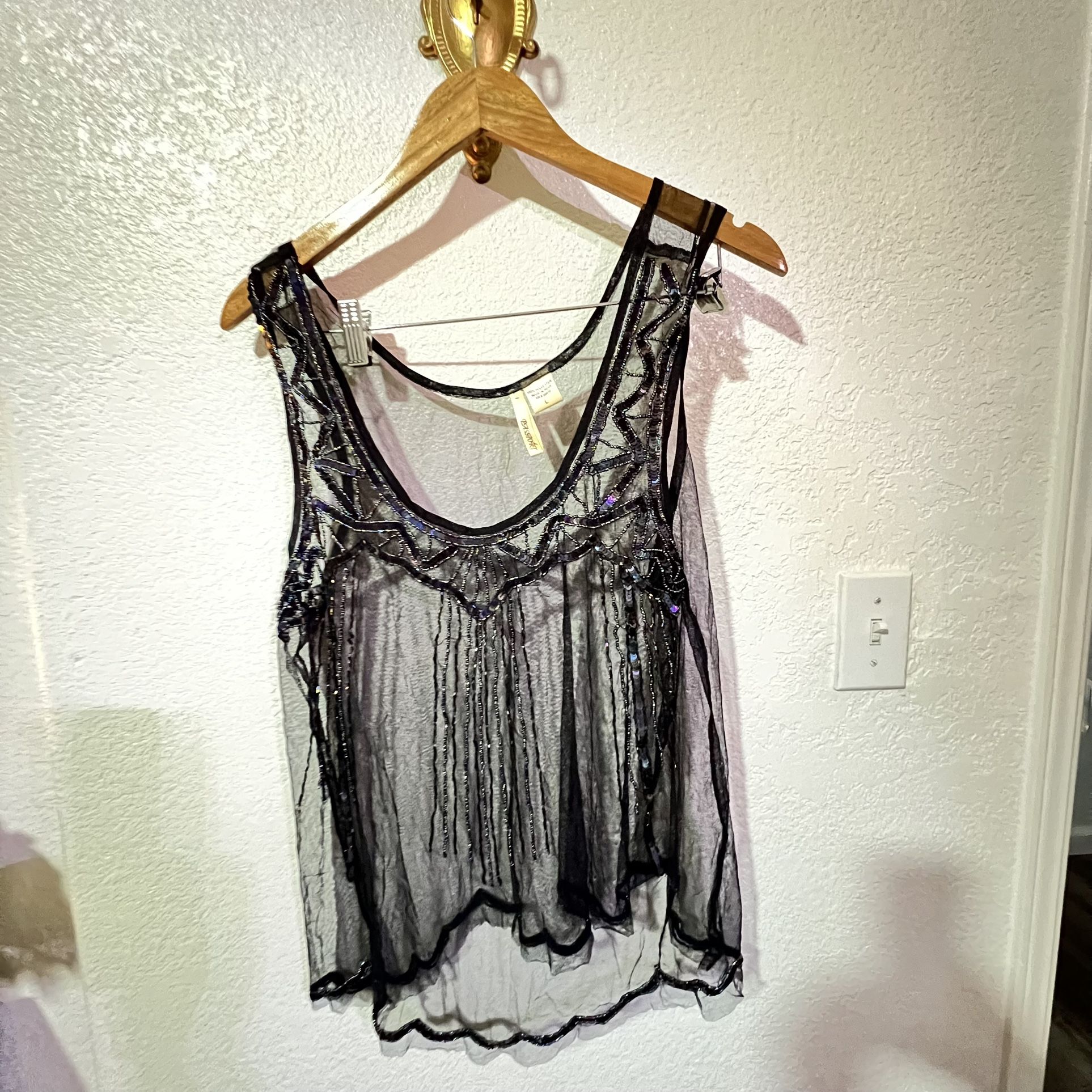 Bohemian Black top PASSPORT size L
