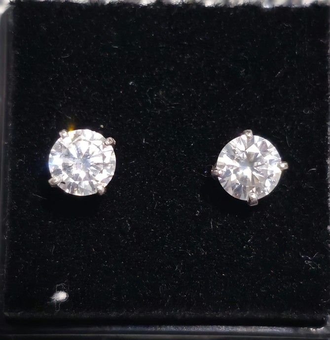 Moissanite Diamond Stud Earrings