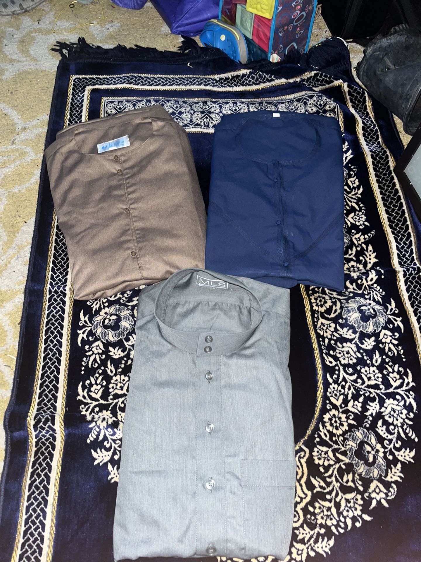 3 Thobes | Beige 56 M Slim Fit | Moonlight Blue 56m | Saudi Grey Collar Thobe 56M 