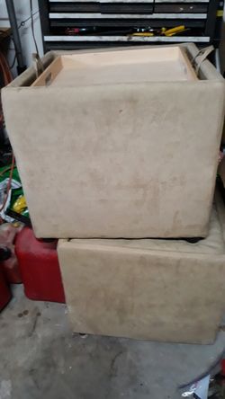 2 Storage box's one side is soft other side cane used as table