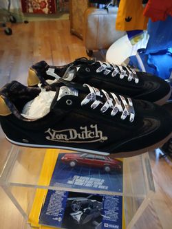 Vanderdutch Velvet Sneakers
Von Dutch