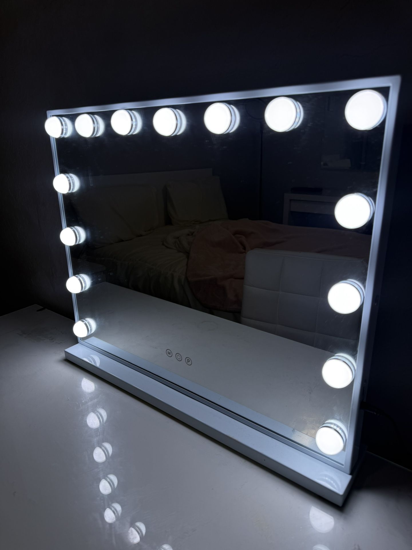Vanity Mirror With Lights 
