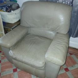 60$ Also Have The Whole Sofa Also If Interested 