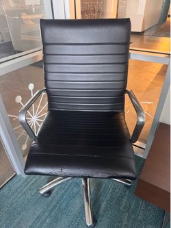 Office chairs (11 total)