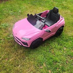 Kids Lamborghini Urus 12V