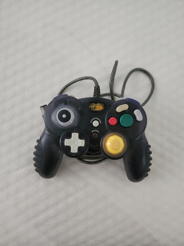 Madcatz Gamecube Controller