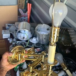 Gold Wall Reading Light With Lamp Cover 