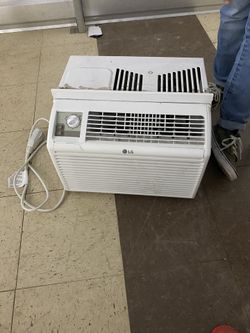 LG AC unit, blows really cold