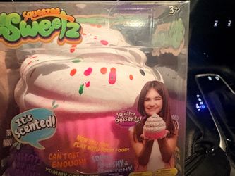 Giant Squeezee Sweetz Cupcake Squishy - Scented Stress Relief Toy