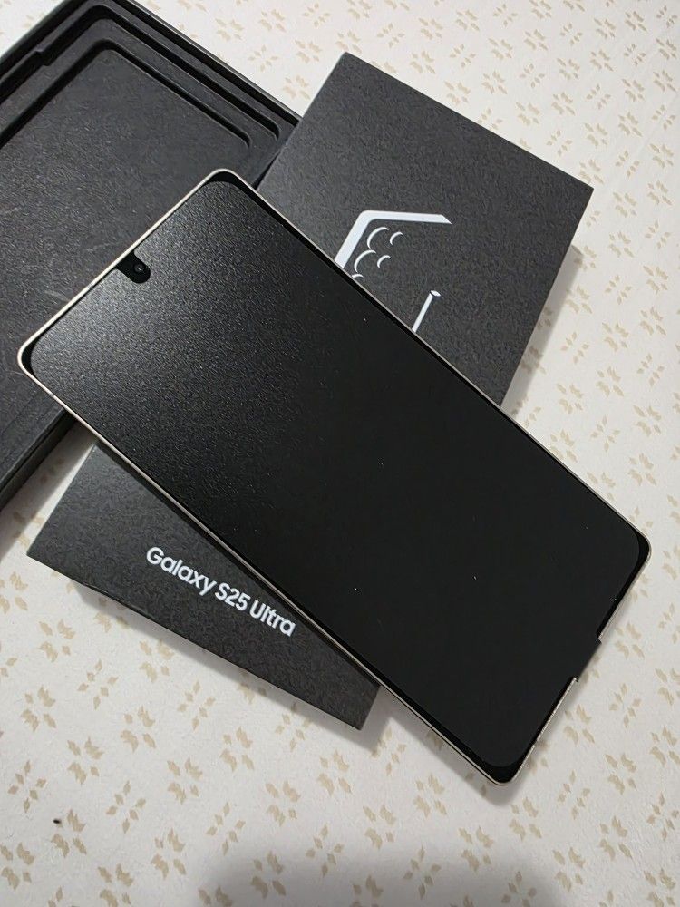 Brand New Galaxy S25 Ultra