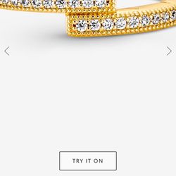 Pandora Sparkling Overlapping Ring