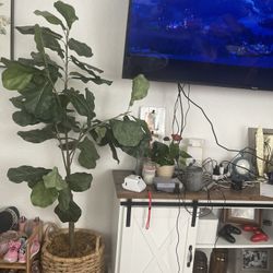 Artificial Fiddle tree