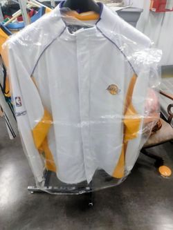 Vintage Reebok Los Angeles Lakers shooting warm-up jacket