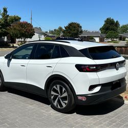 2023 Volkswagen ID4- Standard Model