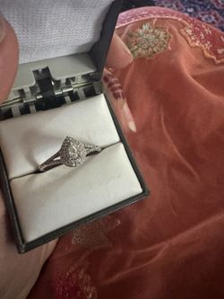 10k Gold Cubic Zirconia Ring