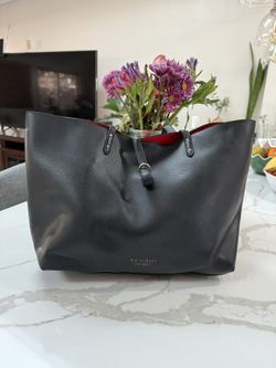 BLACK PURSE BRAND NEW