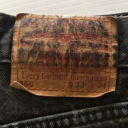 LEVI STRAUSS 550 33 x 34  550 RELAXED  FIT COLOR: BLACK  CONDITION: SLIGHTLY DISTRESSED  GOOD CONDITION  LOCATION: HORIZON AND GREENWAY 89002 ONLY $20