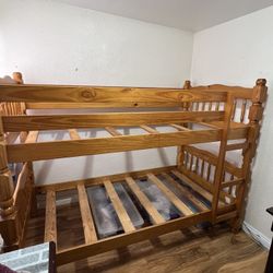 Twin Bunk Bed 