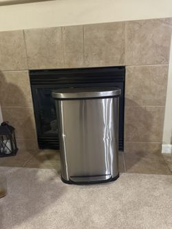 TRASH CAN 16 GALLON