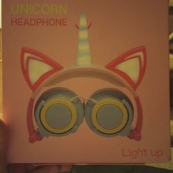 Unicorn Light Up Headphones 🎧 🦄