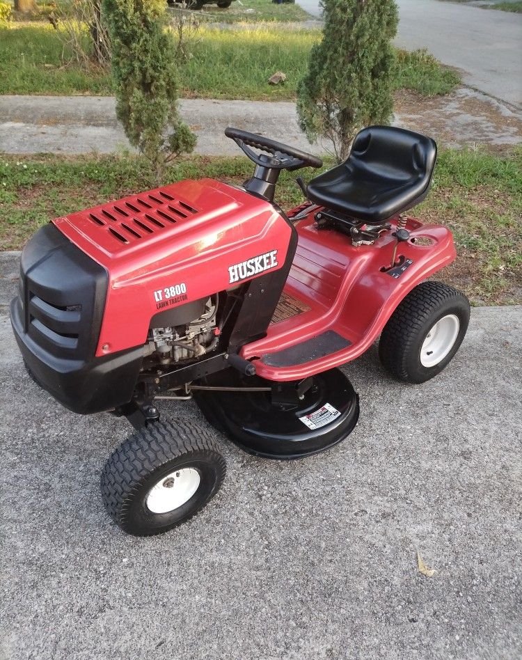 Riding Gas Lawn Mower 38" Deck With New blades $950