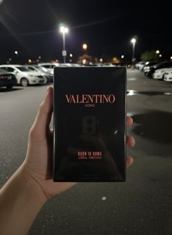 Valentino Born In Roma ( Coral Fantasy )