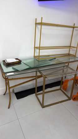 Glass counter/ table