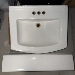 White Porcelain Pedestal Sink