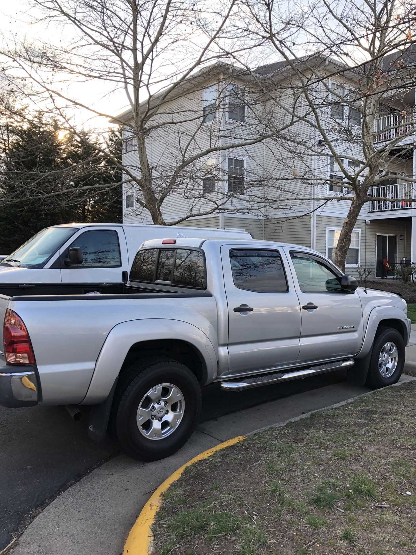 Toyota Tacoma 4x4 year 2008