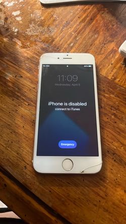 Apple iPhone – Disabled, For Parts
