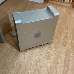 2009 Mac Tower. 