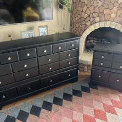 Matching Dresser And Nightstand 