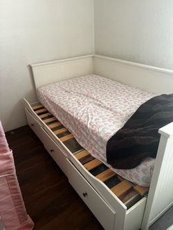 Day bed