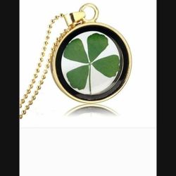 Natural Dried Pressed Flower Leaf Clover Blossom Glass Pendant Necklace