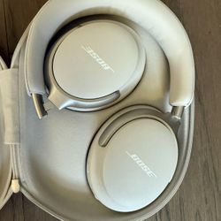 New With Box  Bose - QuietComfort Ultra Wireless Noise Cancelling Over-the-Ear Headphones - White Smoke