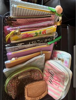 Mixed Lot of Zipper Pouches and Cosmetic Bags