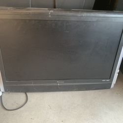 32 Inch LCD Tv