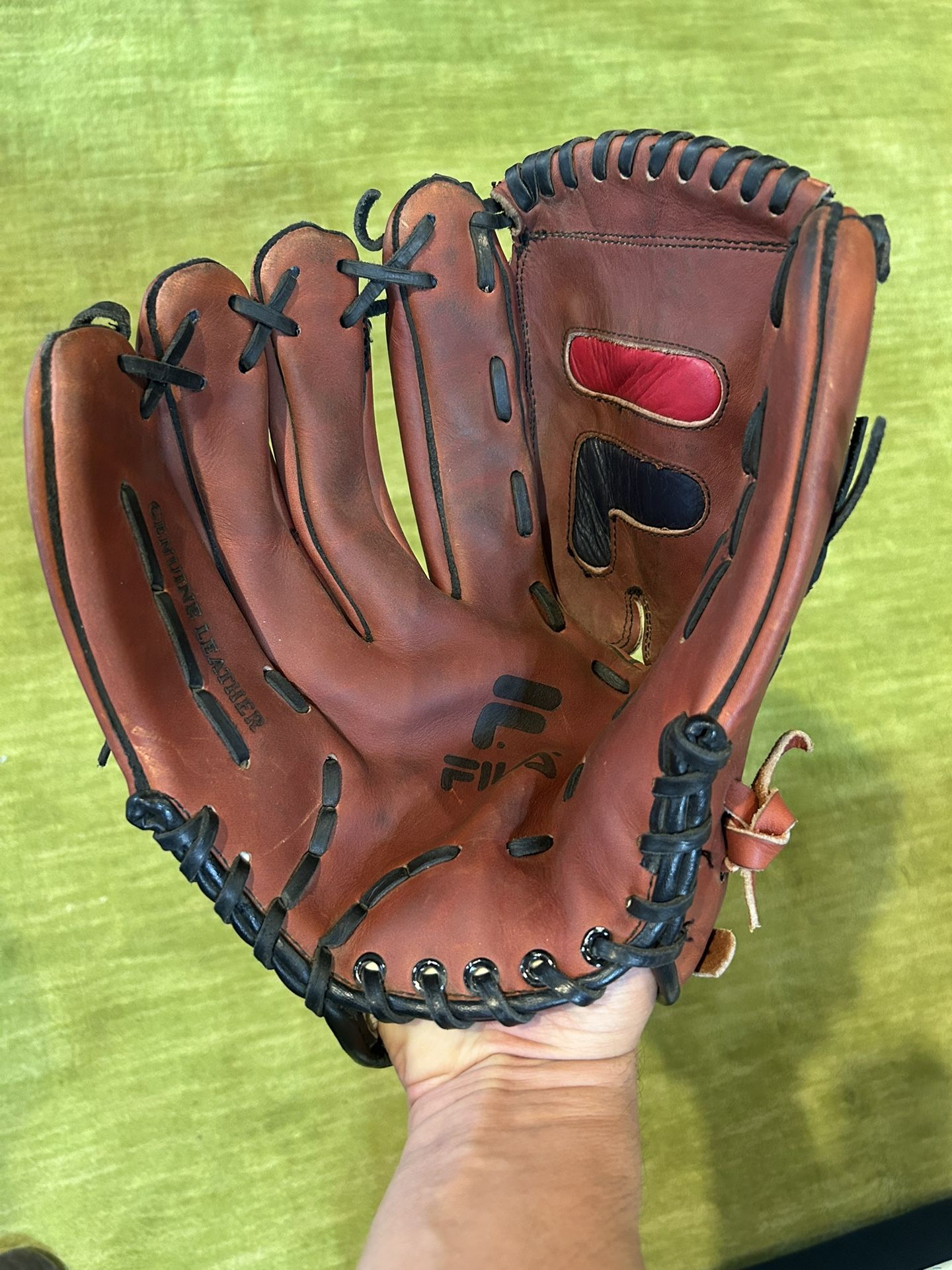 Fila O125 Baseball Softball Glove 12.5” Left Handed Thrower Leathe