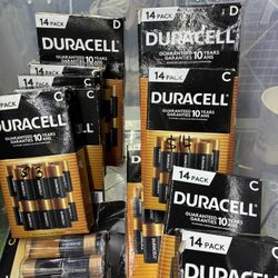 Duracell C and D Batteries 14-Packs