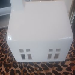 House White Candle Holder 