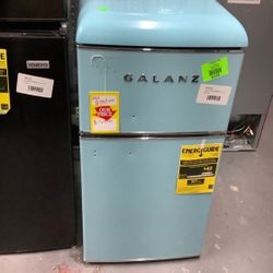 GALANZ Mini FRIDGE‼️APPLIANCE ‼️ 2  JV