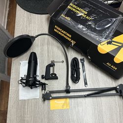 Brand New Podcasting Microphone Kit