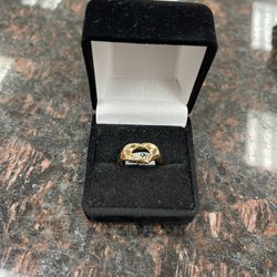 Lady’s Tiffany&co 18k Ring 