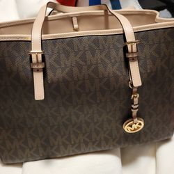 Michael KORS  Brand New..with Tags Attached