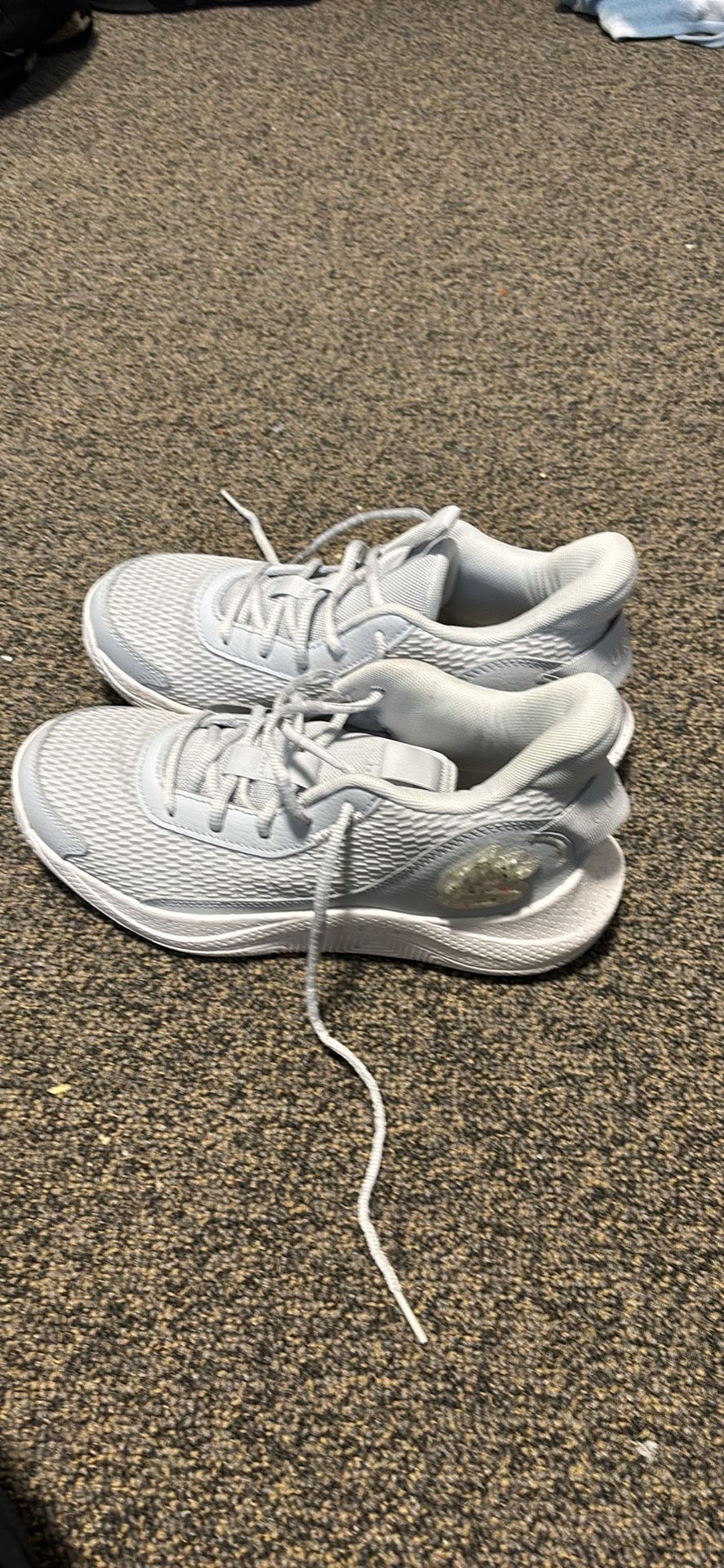 Curry’s Men Size 8