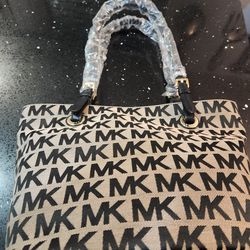 Michael kors tote bag
