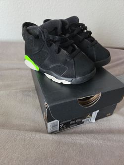 Jordan retro 6 Black/Electric Green 7c