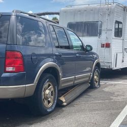 2002 Ford Explorer