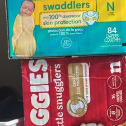 Newborn diapers 